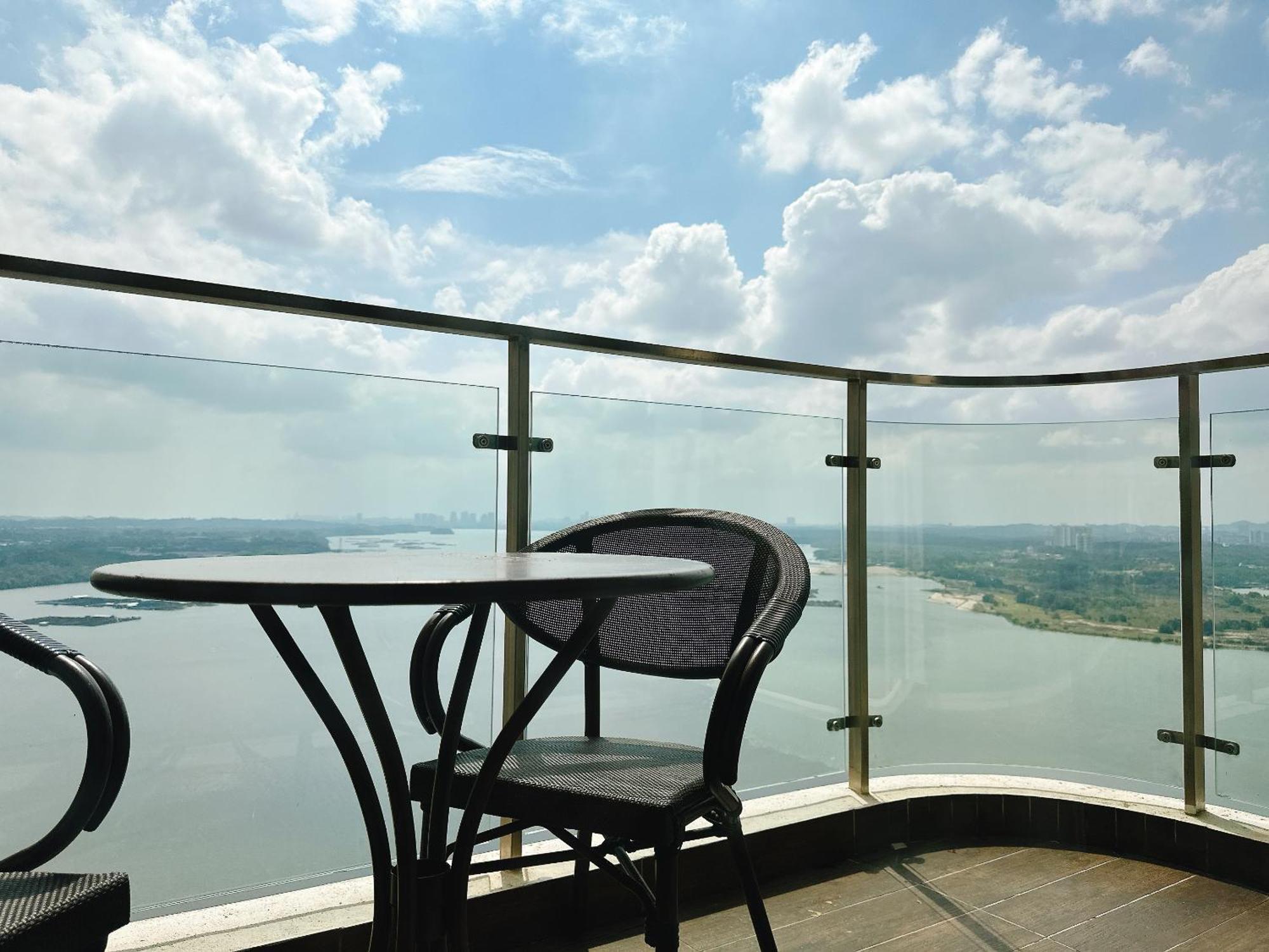 Gyden Staycation #Country Garden Danga Bay Johor Bahru Esterno foto